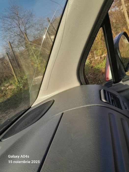 Vând Opel Agila din 2003