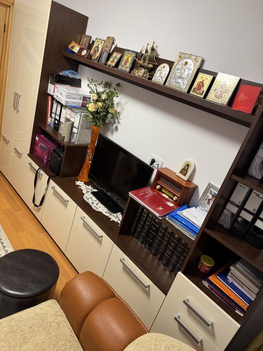 Mobilă perete dormitor