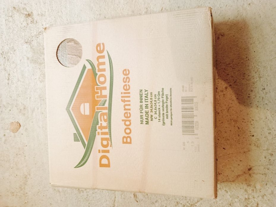 Se vinde 6 pachete de gresie