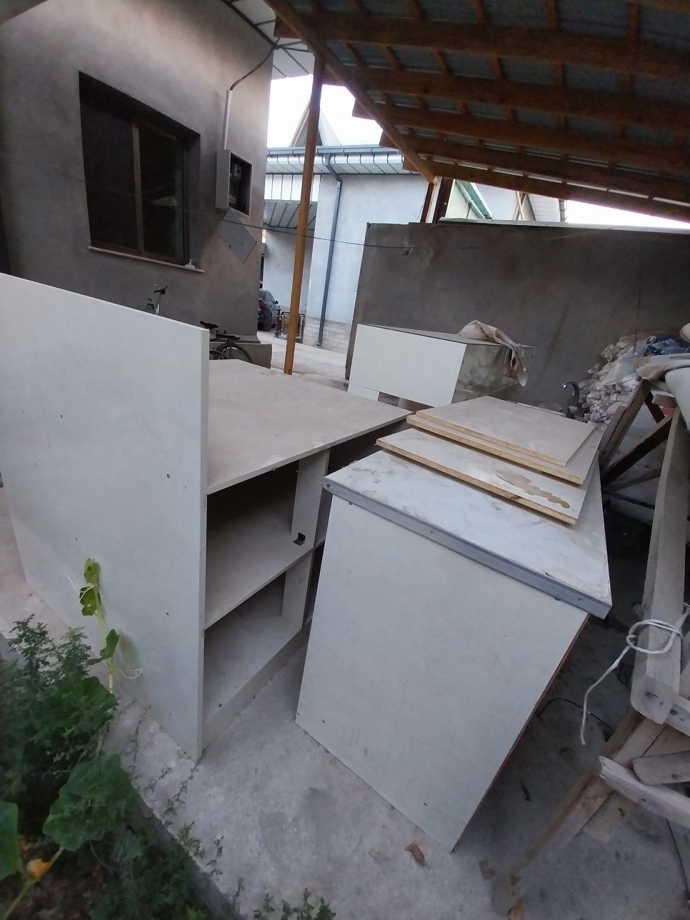 Mebel oshhona uchun