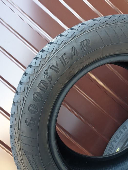 195.65.15 Goodyear Continental set