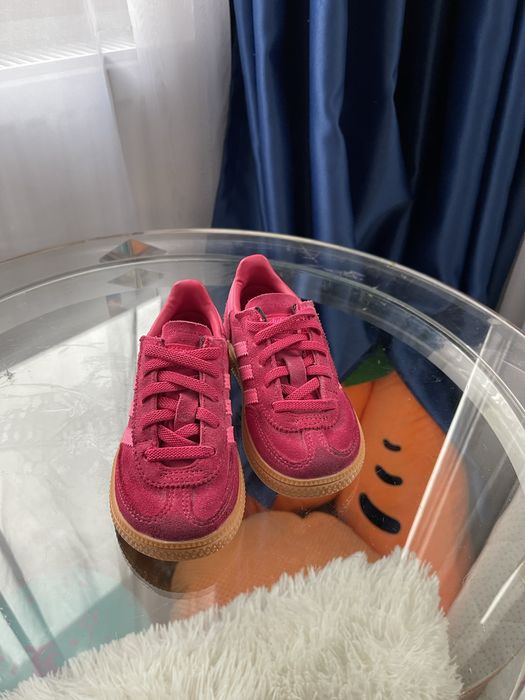 Adidas почти нови 25/26 номер