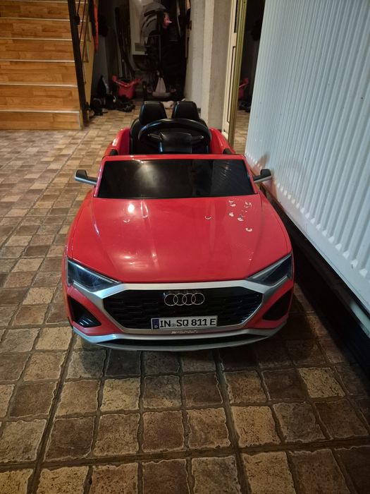 Masinuta electrica copii, Audi SQ8, 70W 12V, tip SUV, cu roti moi