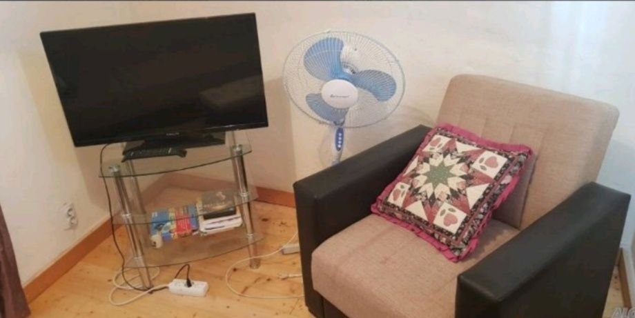 Дава се под наем Къща в с. Изворище, Област Бургас - 55 кв.м за 153 € - Снимка #6