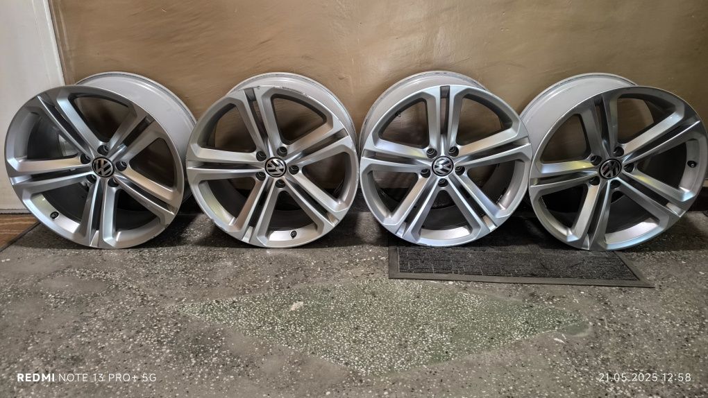 Оригинално Mallory,R-Line