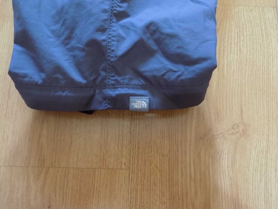 къси панталони the north face/colmar екип туризъм мъжки оригинал XS/L