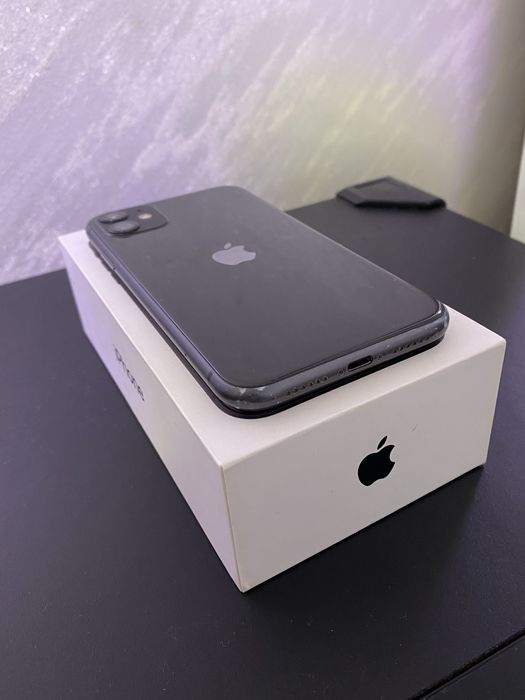 iPhone 11  в добро състояние
