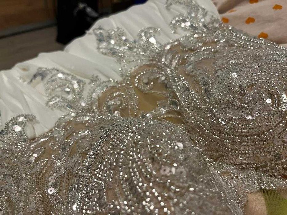 Rochie mireasa facuta la comanda