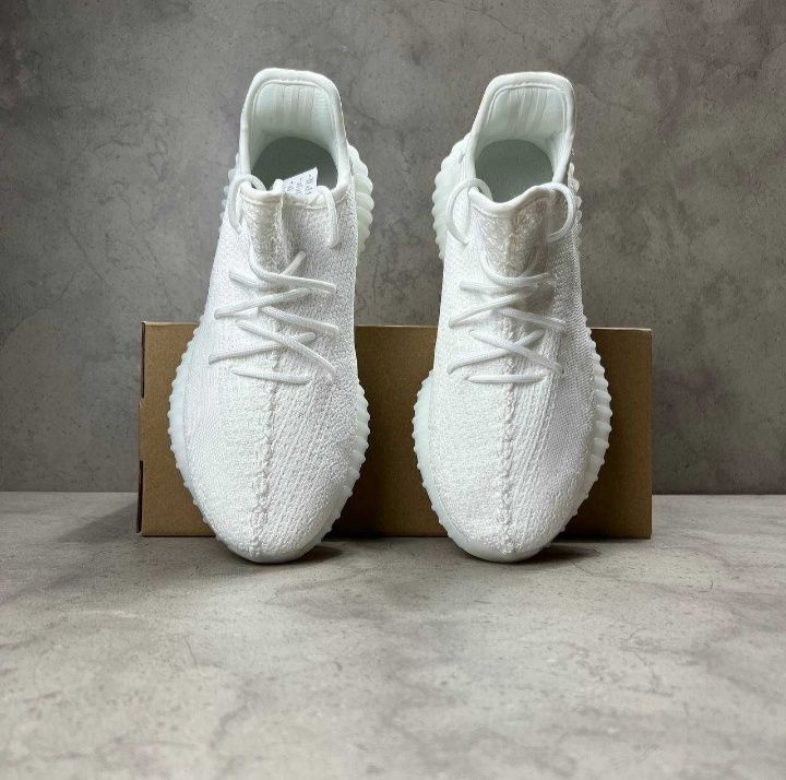 Adidas Yeezy boost 350 v2 cream