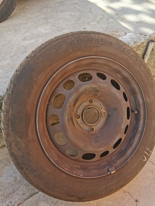 Комплект 4 бр метални джанти 15 4х108 за пежо, ситроен  + летни гуми 1