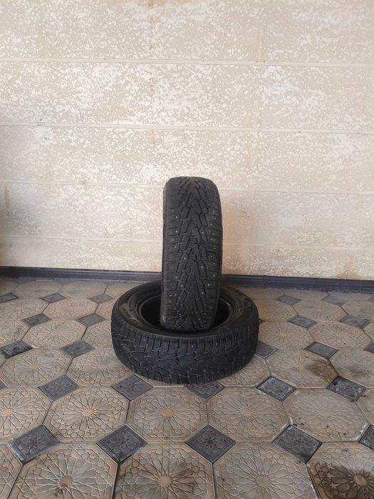 зимние шины 215/65 R16