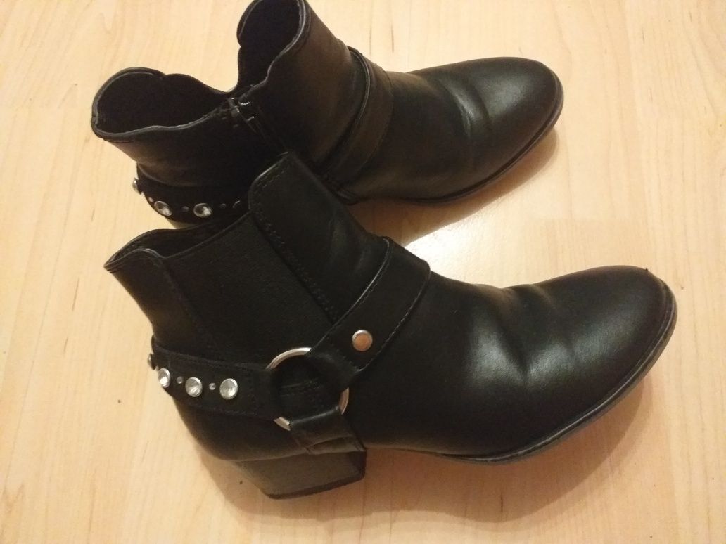 Botine negre fete