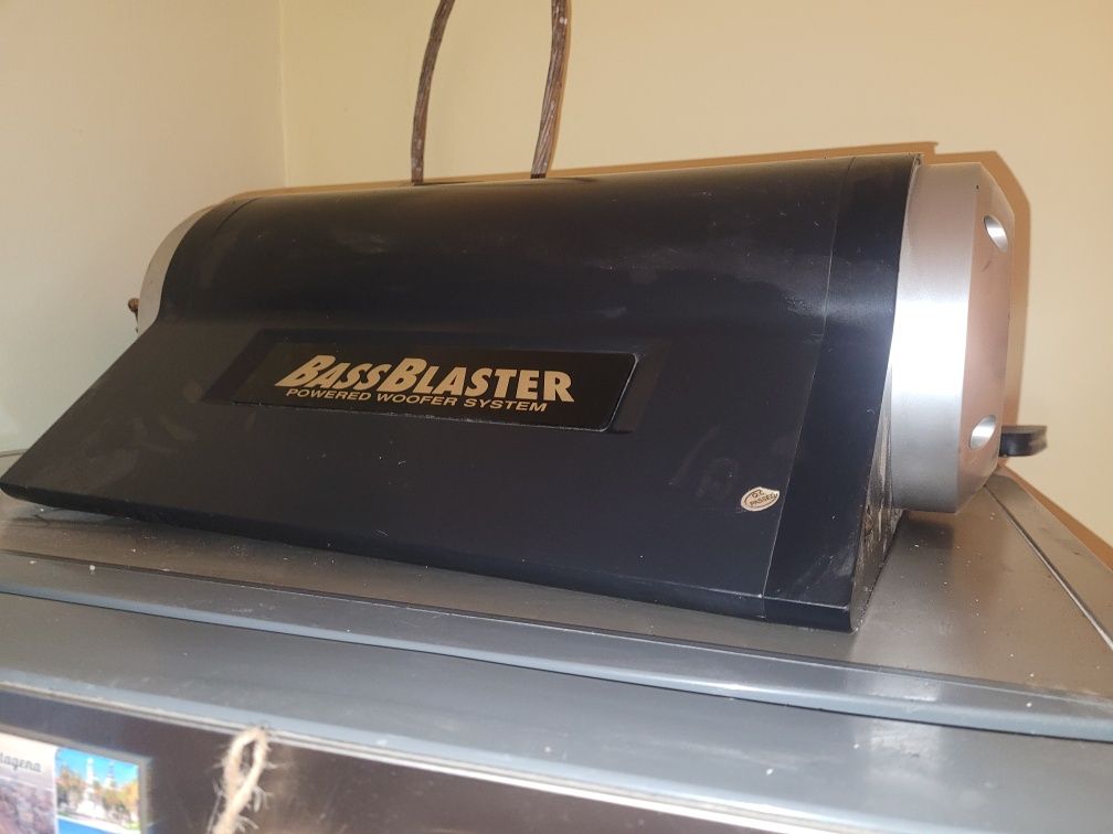 Bass Blaster poweredwoofer system