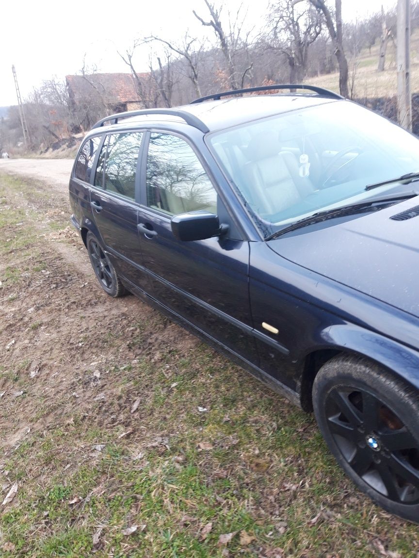 vand bmw 320 d break 136 cai