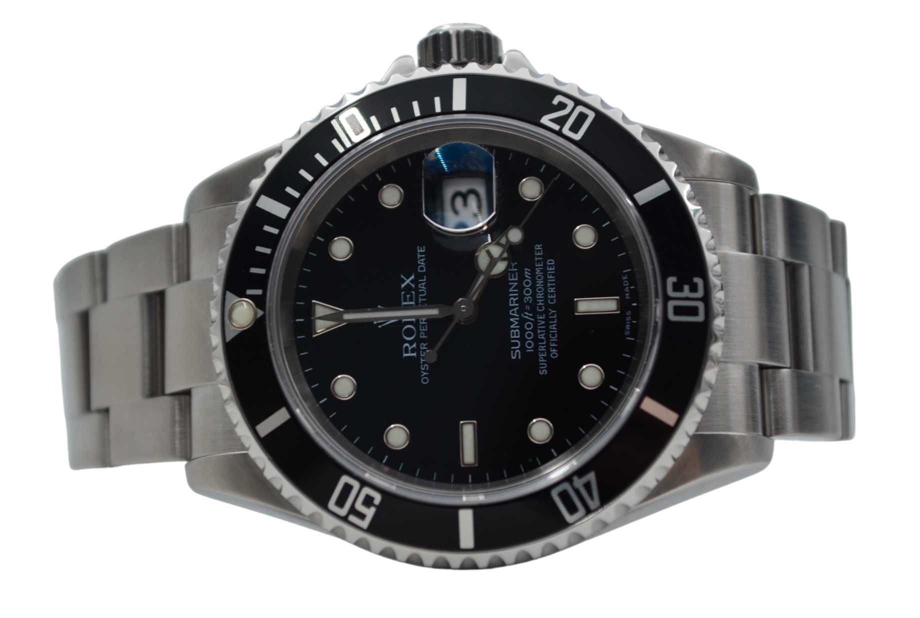 Rolex Submariner Date 40 Oyster Steel Automatic Ref: 16610T