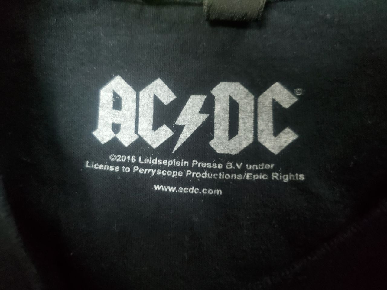 Фан-майка  AC/DC рокн-ролл