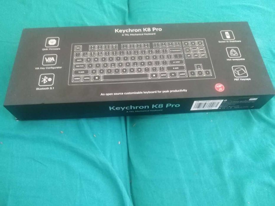 Tastatura mecanica gaming Keychron K8 Pro, usb si bluetooth, noua