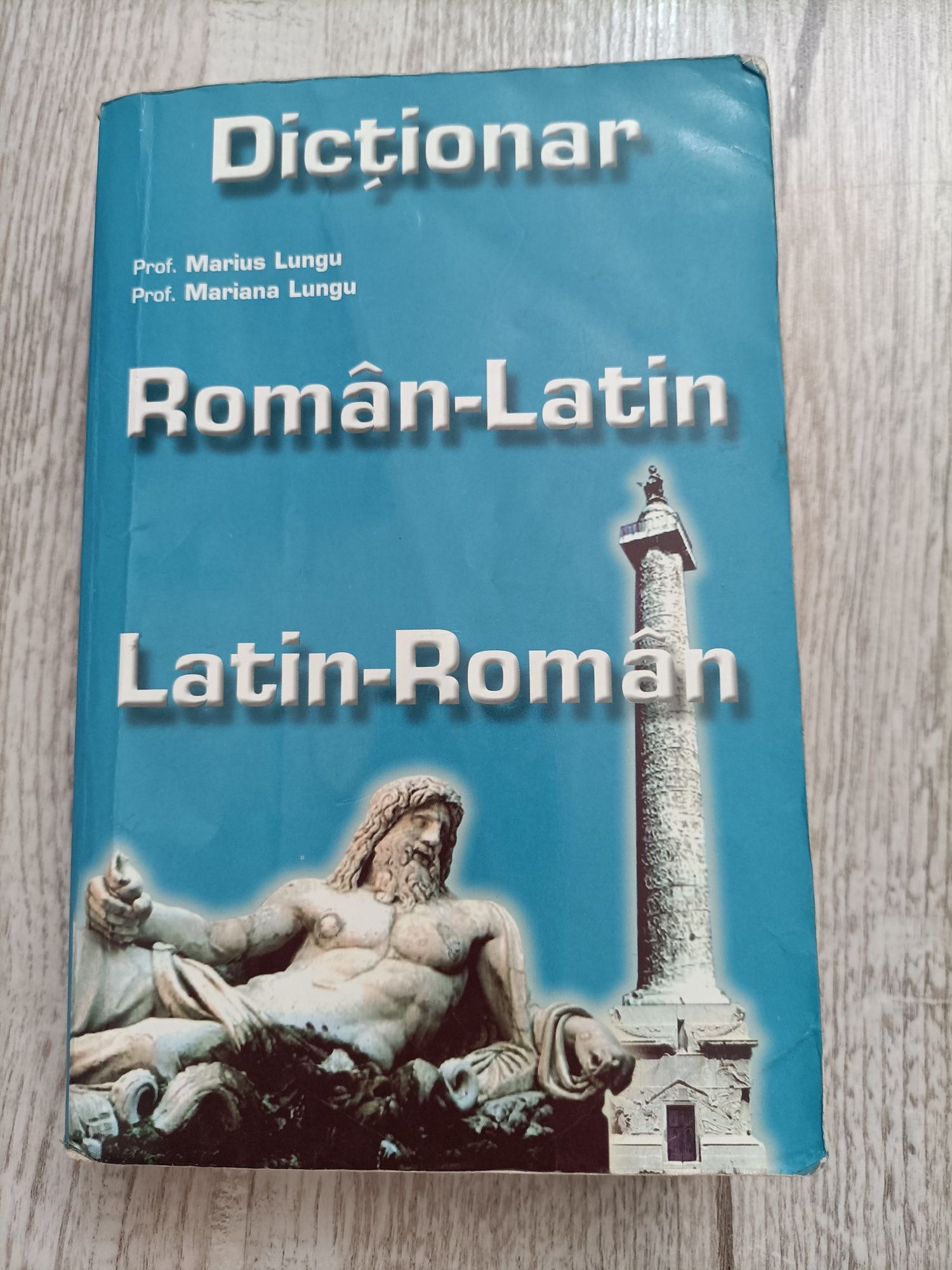 Dicționar român latin/ latin român