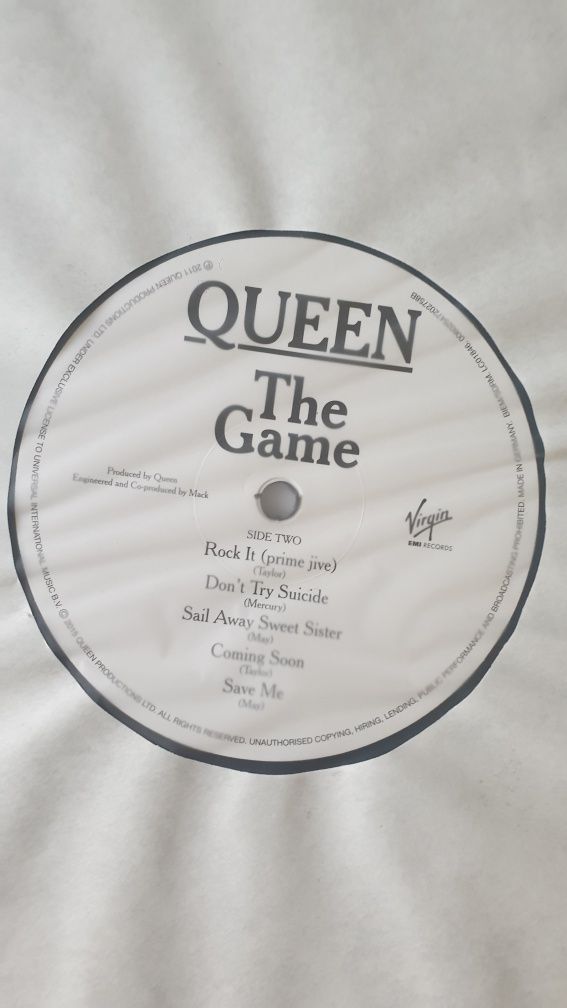 Продается виниловая пластинка QUEEN-THE GAME