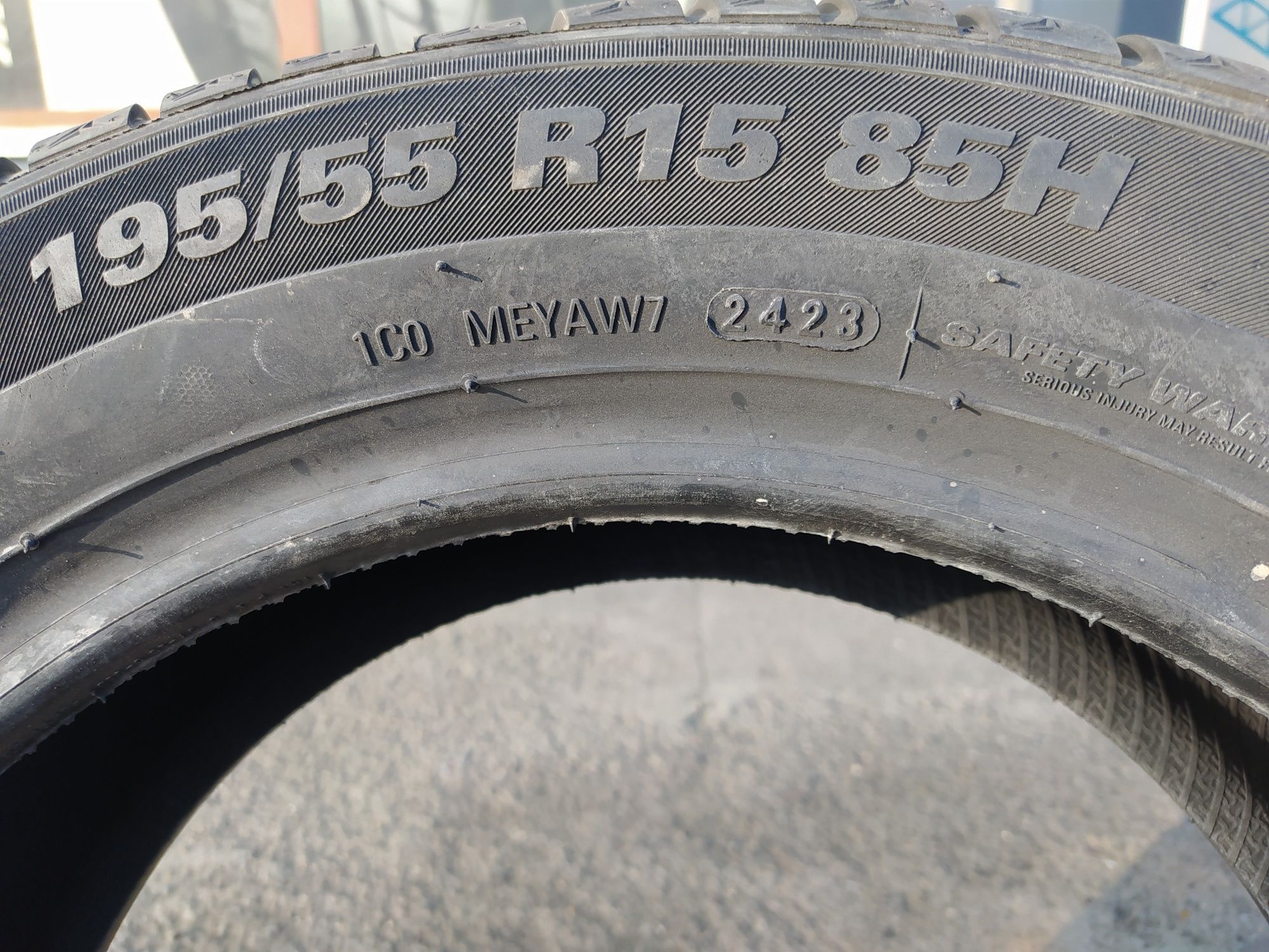 Kumho 195/55R15 WP52