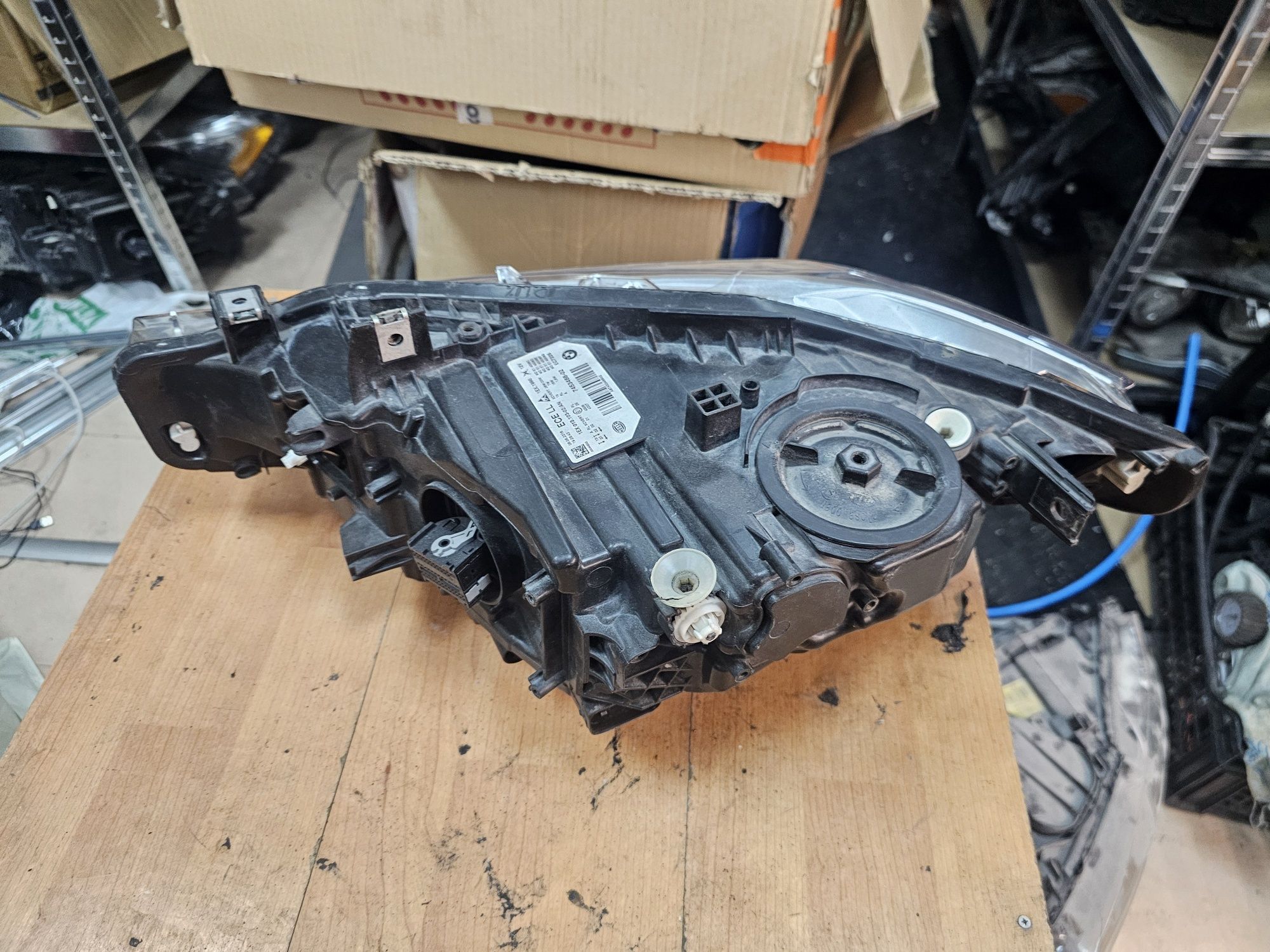 Десен фар фарове BMW F30 Adaptive LED desen far farove бмв ф30 лед