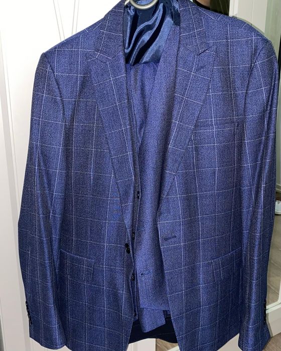 Б/У костюм-тройка