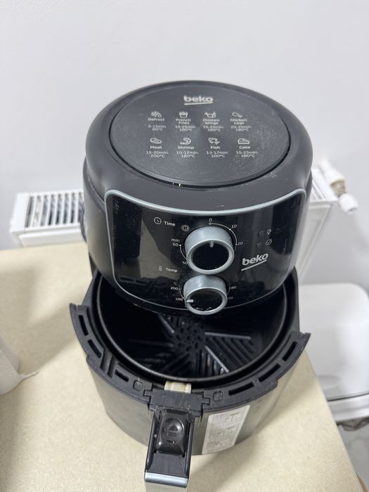 Air Fryer / Friteuza Beko