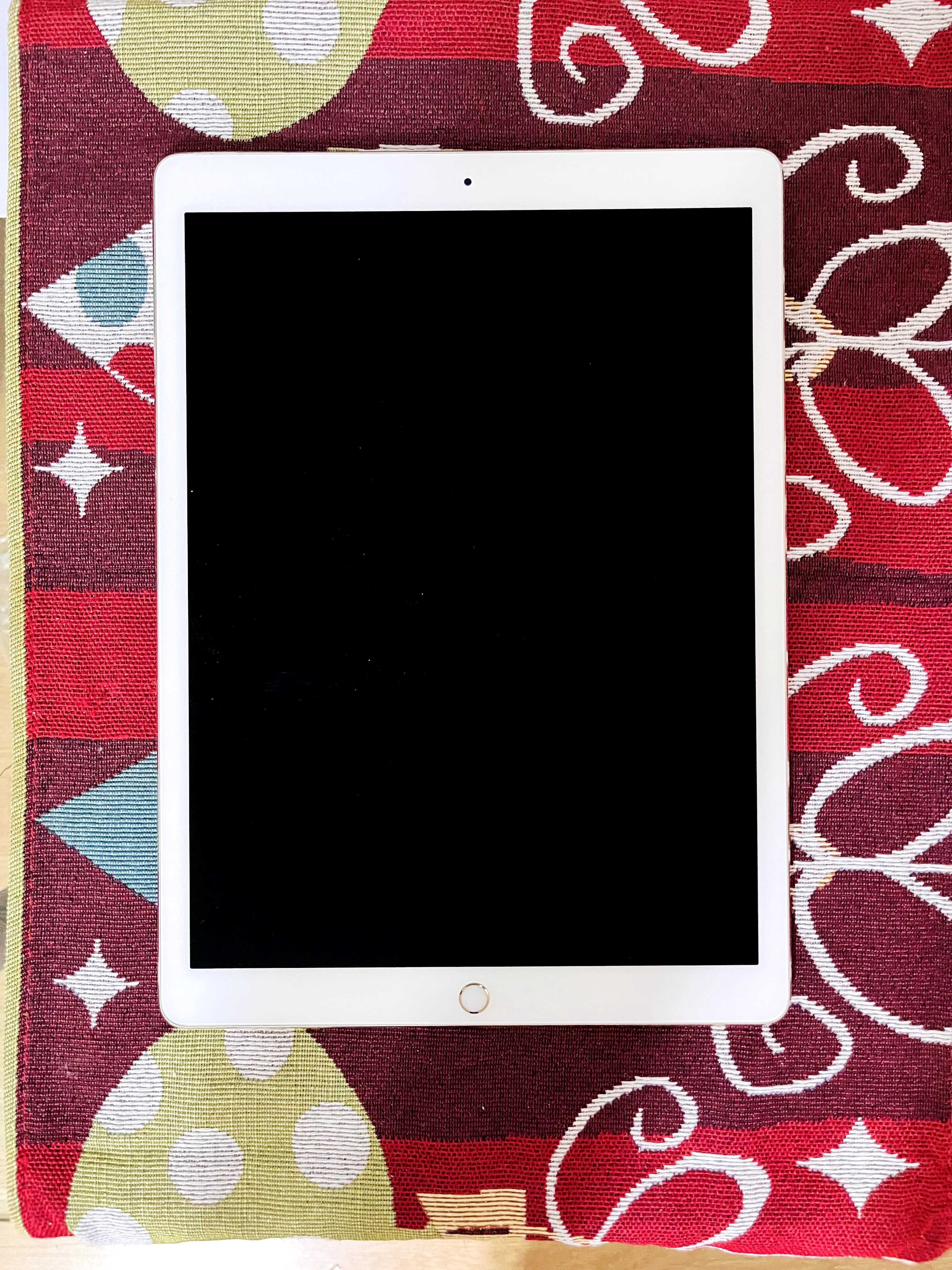 Apple iPad Pro 2 Gen 12.9" A1670 64GB Mid 2108 Wi-Fi - перфектен