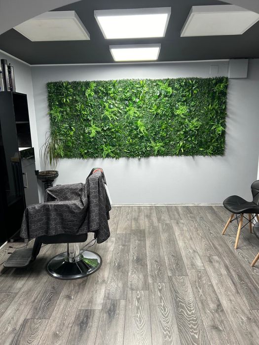 Inchiriez o camera salon ( frizerie,unghii etc)