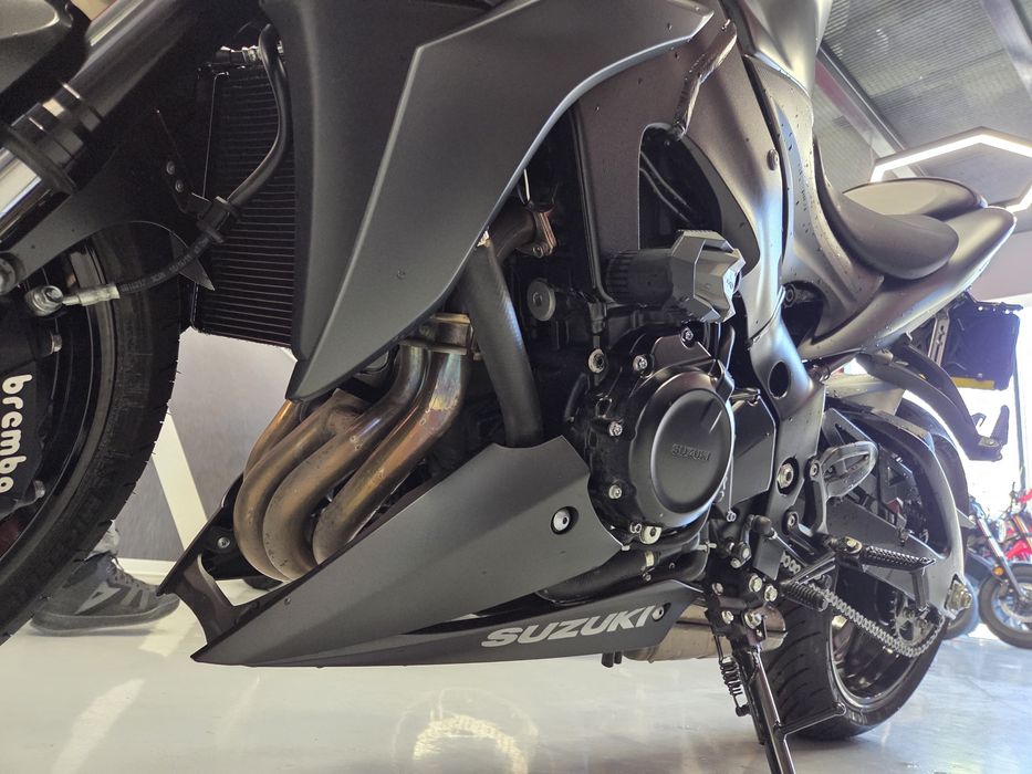 Suzuki gsx-s1000 2021