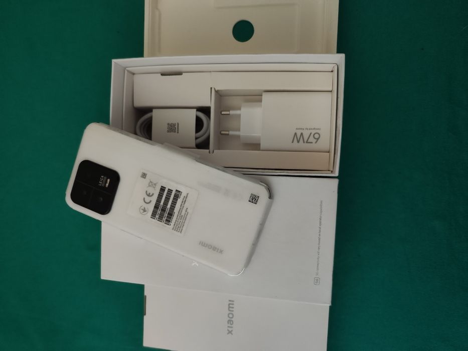Xiaomi 13  12/256 Nou