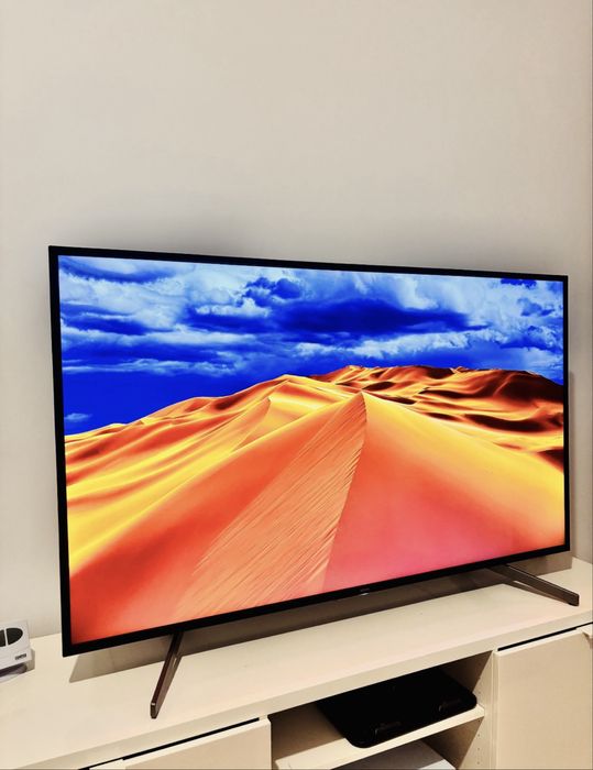 Televizor smart SONY BRAVIA diagonala de 139 cm