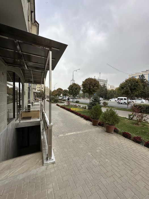 Срочно !!! Срочно!!! Продаётся полуподвал под бизнес Комер пред.