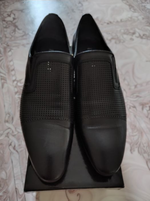 Продам кожаные туфли