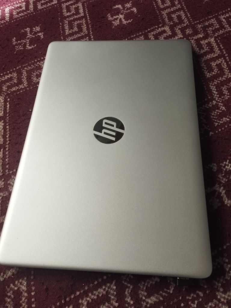 HP Notebook 8/256 SSD