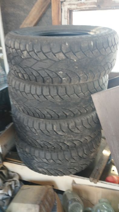 Шины. Продам шины б/у летние на Джип.