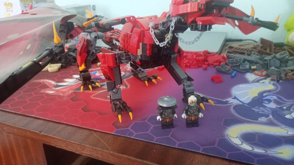 Lego Ninjago сетове и фигурки