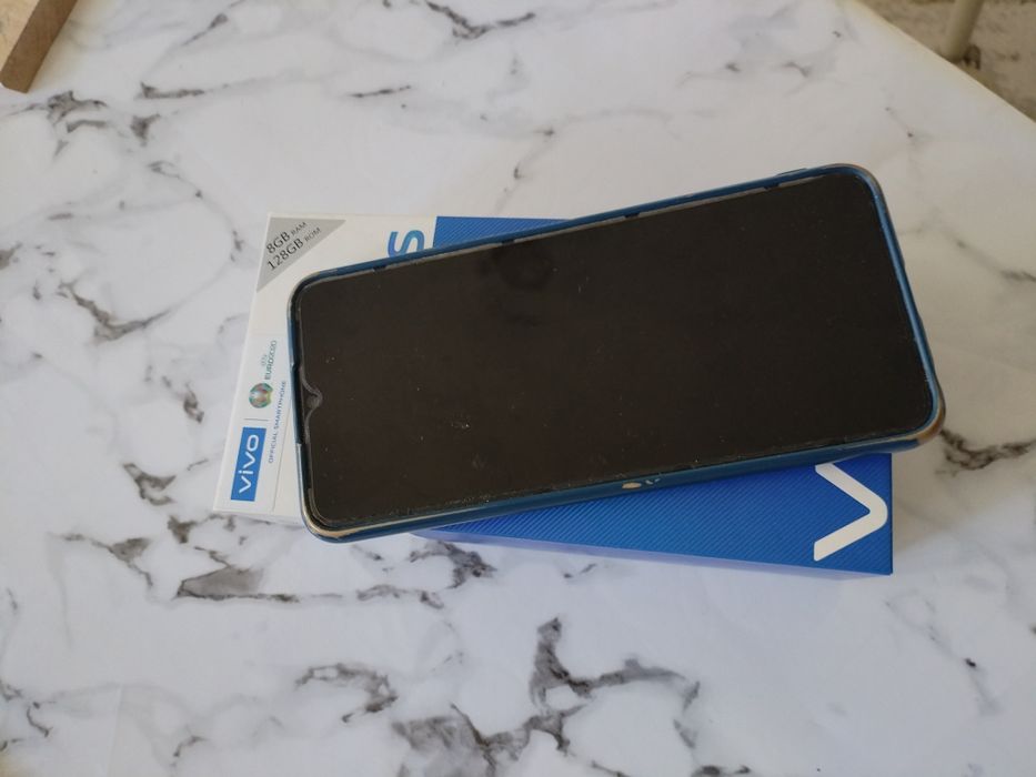 Смартфон Vivo y53s