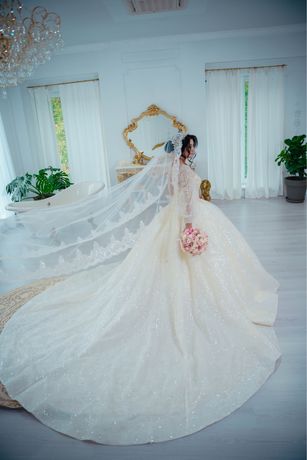 Свадебное платье 100тыс тг