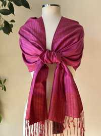 Копринен шал цикламено розово, с етикет