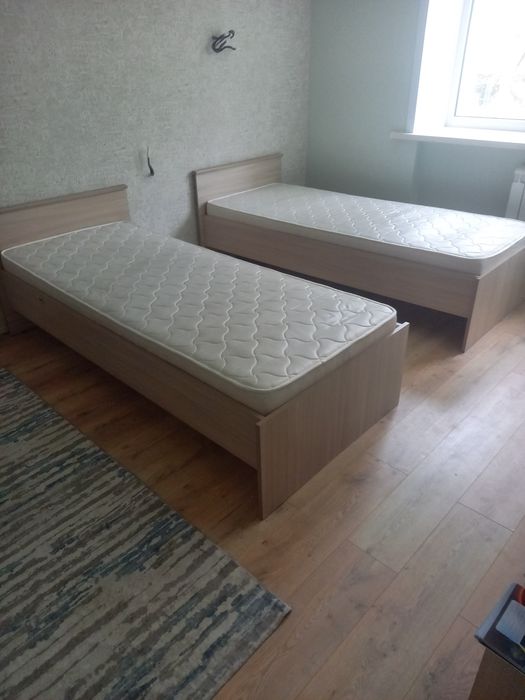 Кровать 80×200. За 15000 без матрасса