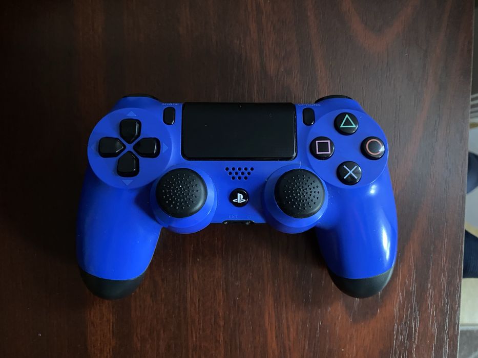 Sony Playstation 4, Model de baza, 1 TB