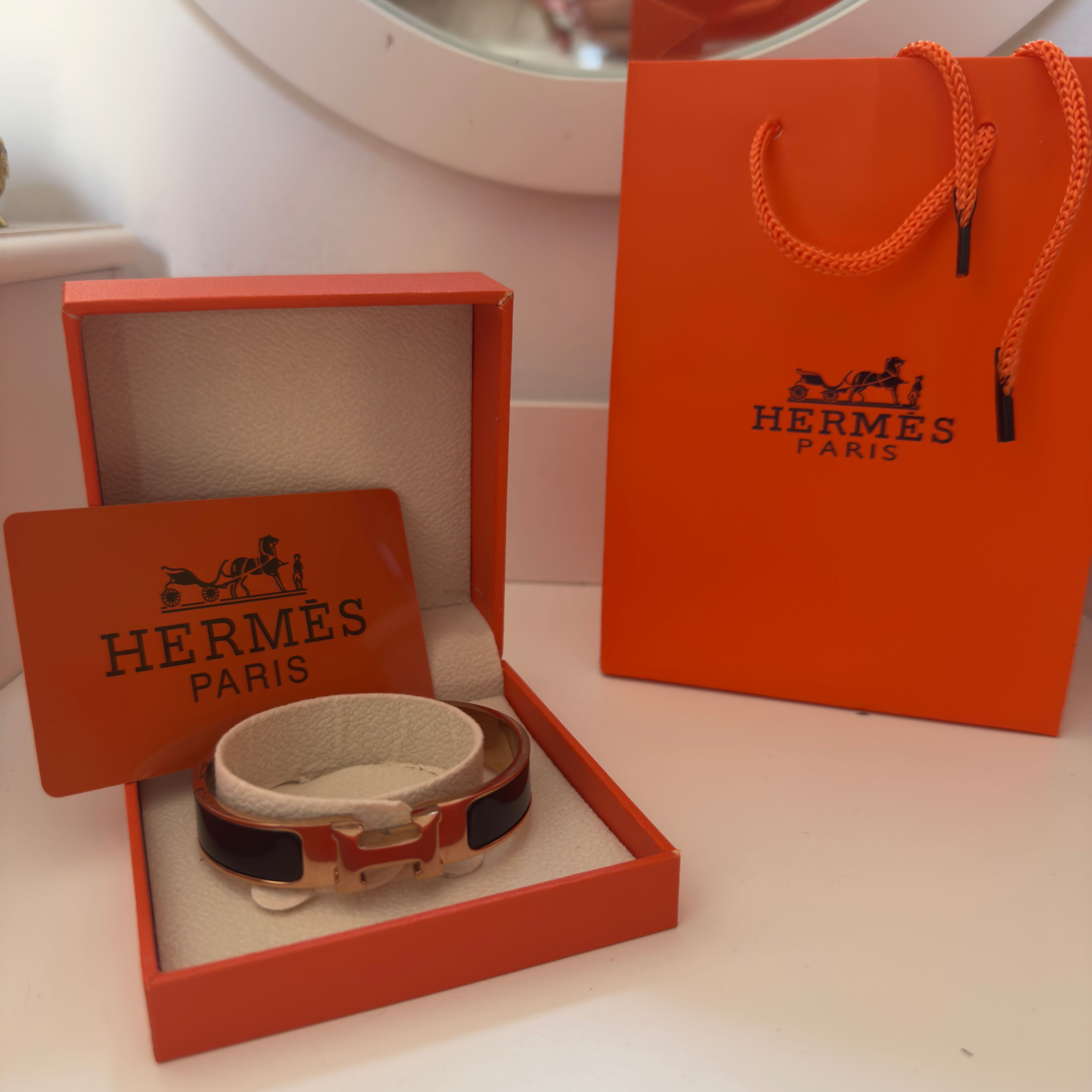 Бутикови Hermes гривни