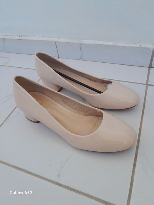 Женские туфли низкий каблук