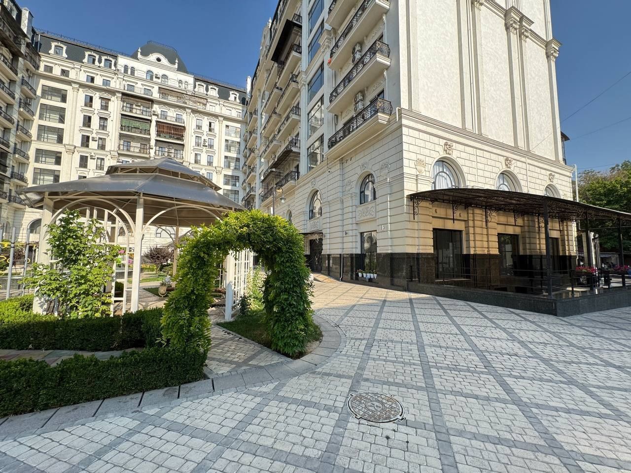 Kvartira продается 4/4/10 на ЖК Казахстан