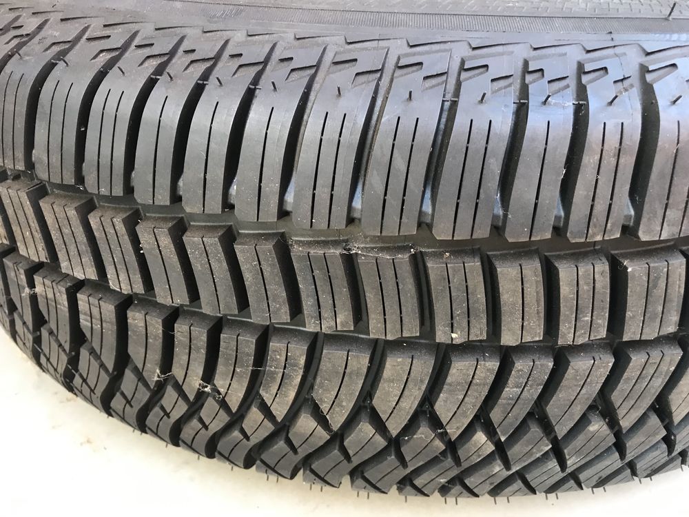 Roti 235/75R16 Touareg