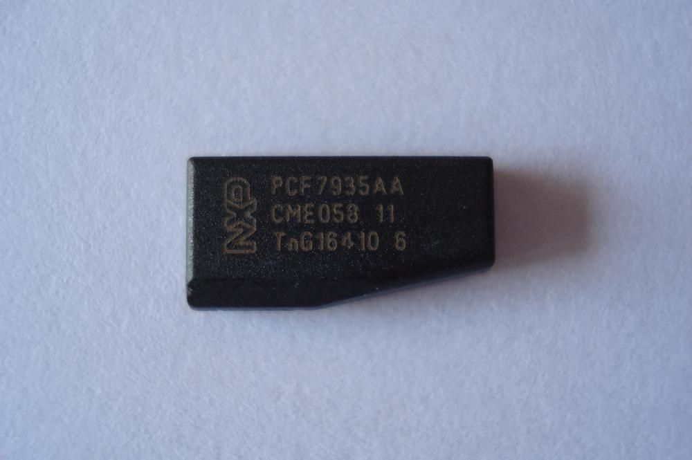 Транспондер чипове id44,id42 за bmw,vw/seat ( PCF7935 - Заместител )