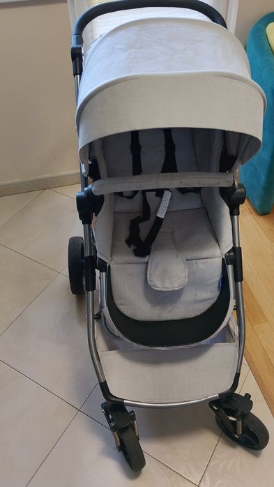 Продавам бебешка количка