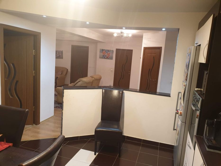 Închiriez apartament 3 camere bloc 2009 str. Depoului