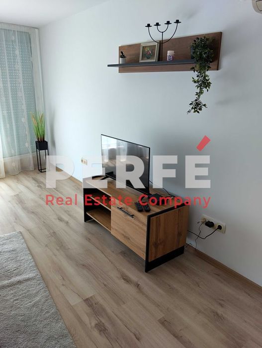 Продава се Двустаен апартамент в к.к. Слънчев бряг - 70 кв.м за 900 €/кв.м - Снимка #1